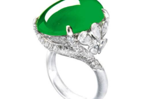 30岁女人适合戴绿色翡翠戒指吗
